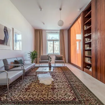 Apartmanovy Dum U Tomana ホテル 4*
