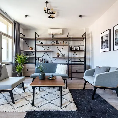 ホテル Apartmanovy Dum U Tomana 4*