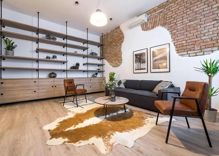 Apartmanovy Dum U Tomana