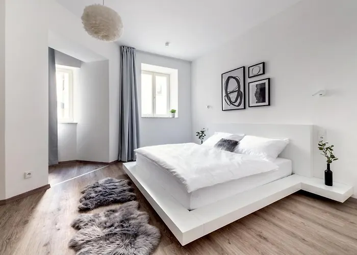 Apartmanovy Dum U Tomana