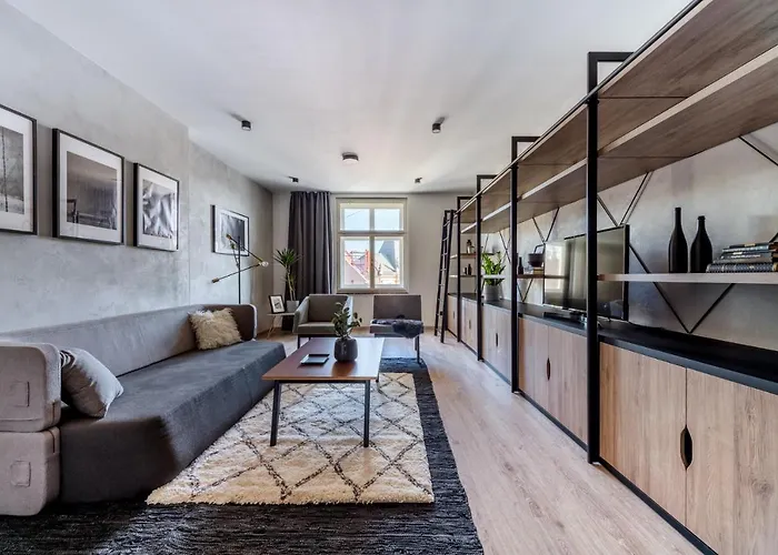 Hotel Apartmanovy Dum U Tomana 4*