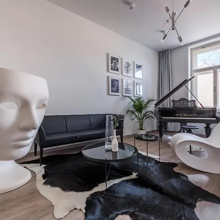 Apartmanovy Dum U Tomana