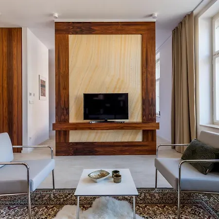 Apartmánový Dům U Tomana Hotel