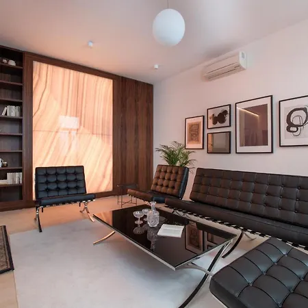 Apartmanovy Dum U Tomana